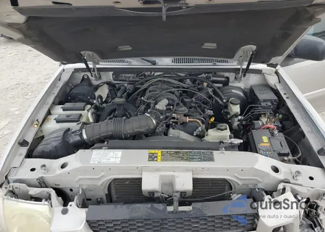 2004 Ford Explorer Sport Trac z USA, uszkodzony, nr VIN 1FMZU67K34UC13489